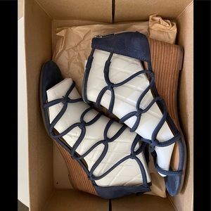 Lucky Brand Strap Wedge Sandal in Indigo Blue